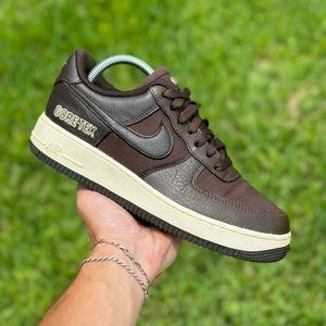 Nike Air Force 1 Low GoreTex Brown Men’s Size 7 / Women’s 8.5 Worn W/ Box